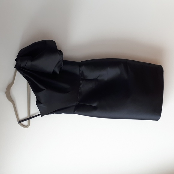 Frascara dress - Picture 1 of 9